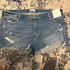 Abercrombie and Fitch High Rise Mom Short